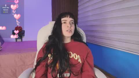 Snapshot of lucy_smith7 chatting on October 8, 2025, 5:43 pm Sofia  online show from October 8, 2025, 5:43 pm