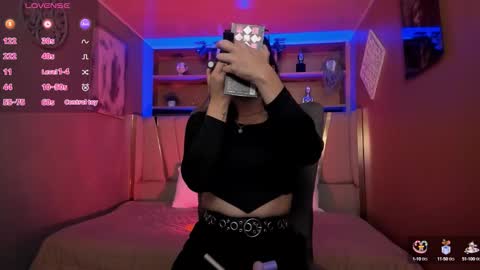 Snapshot of lucy_williiams chatting on October 6, 2025, 11:51 am Lucy  online show from October 6, 2025, 11:51 am