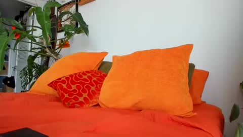 Snapshot of lukerex chatting on December 17, 2024, 4:21 pm Luke Rex online show from December 17, 2024, 4:21 pm