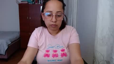 Snapshot of lumi_84 chatting on February 10, 2025, 1:03 am LUMI online show from February 10, 2025, 1:03 am