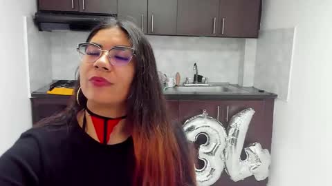 Snapshot of luna_dumont chatting on January 28, 2025, 11:17 am luna online show from January 28, 2025, 11:17 am