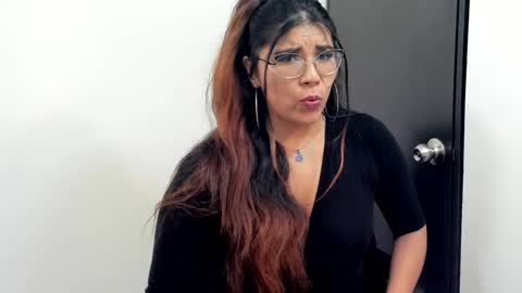 Snapshot of luna_dumont chatting on February 4, 2025, 3:04 pm luna online show from February 4, 2025, 3:04 pm