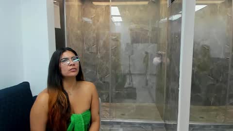 Snapshot of luna_dumont chatting on February 10, 2025, 11:25 am luna online show from February 10, 2025, 11:25 am