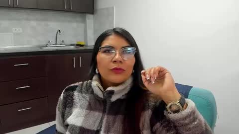 Snapshot of luna_dumont chatting on February 13, 2025, 11:17 am luna online show from February 13, 2025, 11:17 am