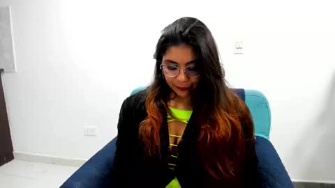 Snapshot of luna_dumont chatting on February 21, 2025, 11:22 am luna online show from February 21, 2025, 11:22 am
