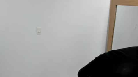 Snapshot of luna_dumont chatting on March 8, 2025, 5:11 pm luna online show from March 8, 2025, 5:11 pm