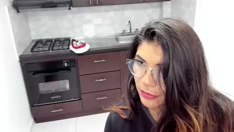 Snapshot of luna_dumont chatting on March 11, 2025, 11:12 am luna online show from March 11, 2025, 11:12 am