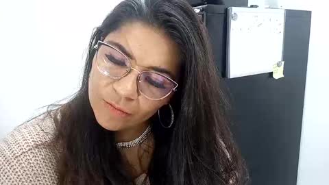 Snapshot of luna_dumont chatting on September 10, 2025, 2:39 pm luna online show from September 10, 2025, 2:39 pm