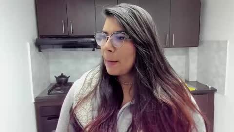 Snapshot of luna_dumont chatting on September 16, 2025, 11:11 am luna online show from September 16, 2025, 11:11 am