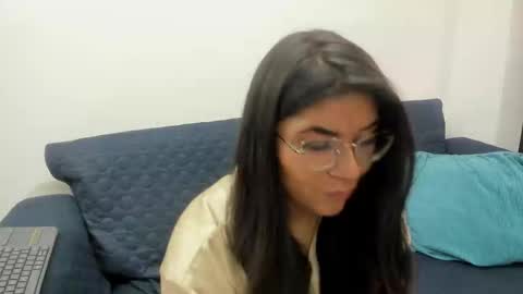 Snapshot of luna_dumont chatting on September 27, 2025, 8:58 pm luna online show from September 27, 2025, 8:58 pm