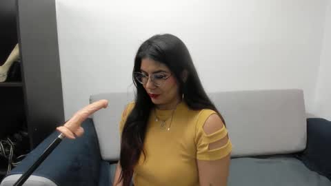 Snapshot of luna_dumont chatting on October 12, 2025, 11:42 am luna online show from October 12, 2025, 11:42 am
