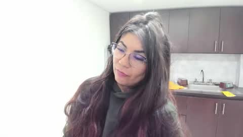 Snapshot of luna_dumont chatting on October 14, 2025, 11:11 am luna online show from October 14, 2025, 11:11 am