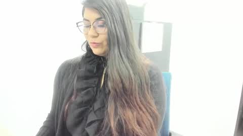 Snapshot of luna_dumont chatting on October 20, 2025, 11:43 am luna online show from October 20, 2025, 11:43 am