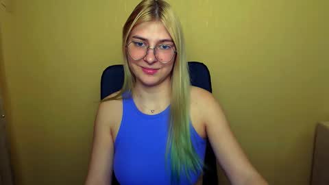 Luna online show from February 6, 2025, 12:16 pm