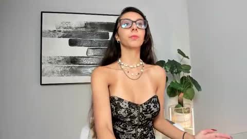 Snapshot of luna_willians chatting on March 4, 2025, 12:01 pm luna online show from March 4, 2025, 12:01 pm