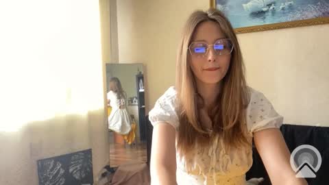 Snapshot of lunafeather chatting on September 13, 2025, 7:41 am lunafeather online show from September 13, 2025, 7:41 am