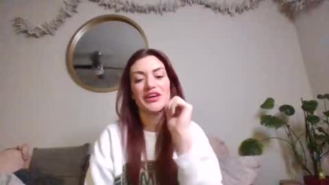 Snapshot of lunara_obscene chatting on November 16, 2025, 10:59 pm Luna online show from November 16, 2025, 10:59 pm