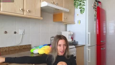 Snapshot of lunary_mix chatting on February 1, 2025, 12:26 pm Luna online show from February 1, 2025, 12:26 pm