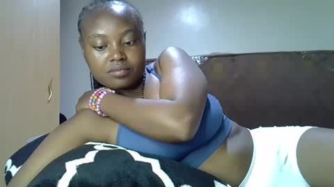 Snapshot of luvly_ebonny chatting on September 14, 2025, 7:24 pm Tracy online show from September 14, 2025, 7:24 pm