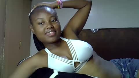 Snapshot of luvly_ebonny chatting on September 16, 2025, 2:29 pm Tracy online show from September 16, 2025, 2:29 pm