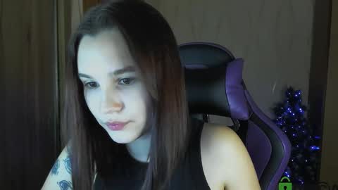 Snapshot of luvmeeow chatting on December 4, 2024, 6:22 am Ann online show from December 4, 2024, 6:22 am