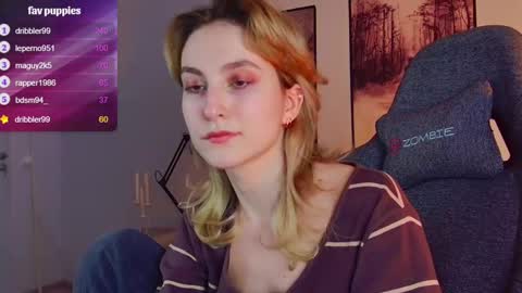 Snapshot of luxrayi chatting on February 27, 2025, 12:21 am Ray online show from February 27, 2025, 12:21 am