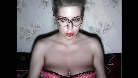 Snapshot of luxsonyastar chatting on October 13, 2025, 1:33 pm LuxSonyaStar online show from October 13, 2025, 1:33 pm