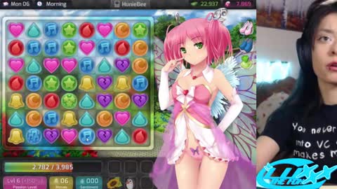 Snapshot of luxxxthefox chatting on January 30, 2025, 10:08 am LuxxxTheFox online show from January 30, 2025, 10:08 am