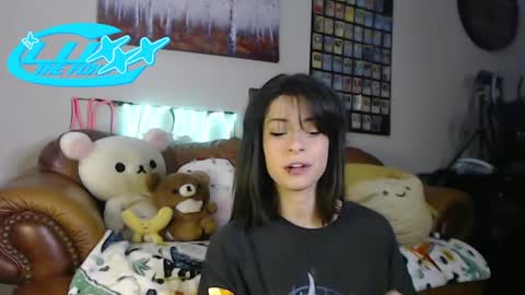 Snapshot of luxxxthefox chatting on September 28, 2025, 12:49 am LuxxxTheFox online show from September 28, 2025, 12:49 am