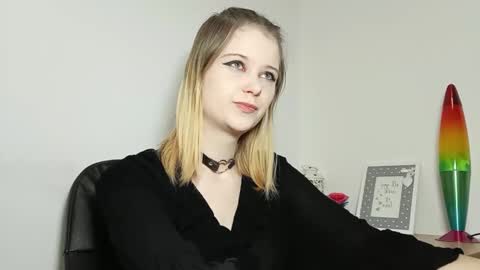 Snapshot of lydiasunny chatting on September 17, 2025, 6:31 pm Lydia online show from September 17, 2025, 6:31 pm