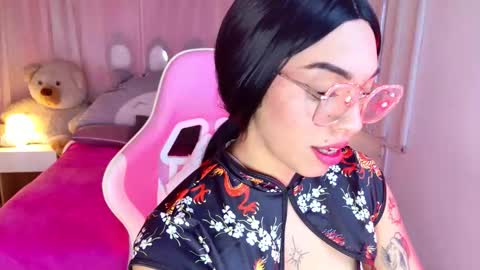 Lyna love online show from October 15, 2025, 8:31 pm