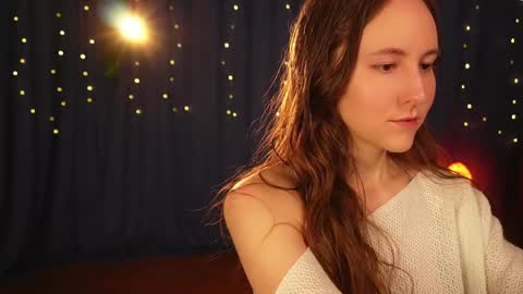 Snapshot of lynn_feline chatting on February 4, 2025, 10:00 am Lynn online show from February 4, 2025, 10:00 am