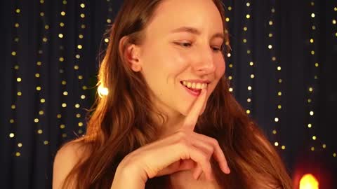 Snapshot of lynn_feline chatting on February 4, 2025, 1:06 pm Lynn online show from February 4, 2025, 1:06 pm