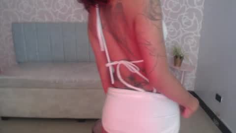 Snapshot of lyynn_ch chatting on October 5, 2025, 11:41 am Lyn online show from October 5, 2025, 11:41 am