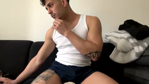 Snapshot of m3katr0n1c chatting on February 5, 2025, 11:44 am Sam online show from February 5, 2025, 11:44 am