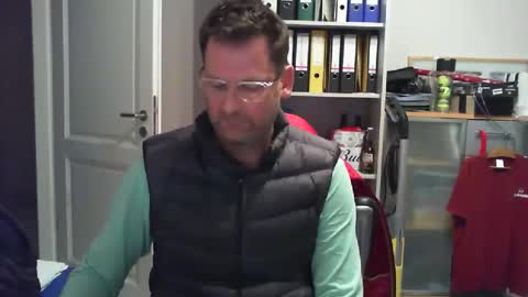 Snapshot of macfly67 chatting on January 21, 2025, 9:15 pm macfly67 online show from January 21, 2025, 9:15 pm