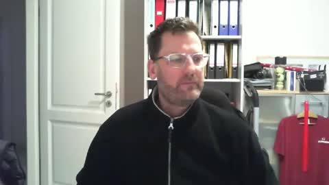 Snapshot of macfly67 chatting on January 26, 2025, 7:42 am macfly67 online show from January 26, 2025, 7:42 am