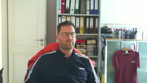 Snapshot of macfly67 chatting on March 2, 2025, 2:00 pm macfly67 online show from March 2, 2025, 2:00 pm