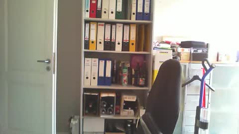 Snapshot of macfly67 chatting on October 13, 2025, 9:31 am macfly67 online show from October 13, 2025, 9:31 am