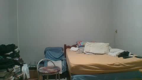 Snapshot of machoalex chatting on January 7, 2025, 10:01 am MACHOLIVRE online show from January 7, 2025, 10:01 am