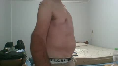 Snapshot of machoalex chatting on February 17, 2025, 2:42 am MACHOLIVRE online show from February 17, 2025, 2:42 am