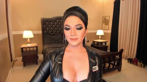 Snapshot of madammistressdominatrixxx chatting on March 8, 2025, 3:17 am Alison Kloss online show from March 8, 2025, 3:17 am