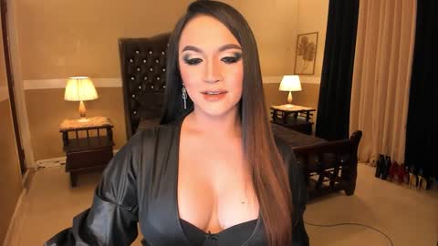 Snapshot of madammistressdominatrixxx chatting on October 6, 2025, 11:02 pm Alison Kloss online show from October 6, 2025, 11:02 pm