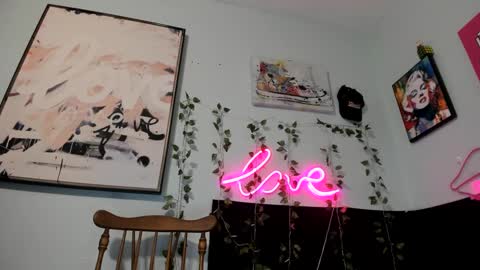 Snapshot of maddi_avalon chatting on February 27, 2025, 1:48 am Maddi Avalon online show from February 27, 2025, 1:48 am