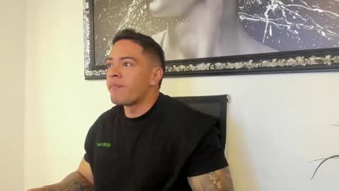 Snapshot of maddox_santana chatting on March 10, 2025, 12:29 am Maddox Santana online show from March 10, 2025, 12:29 am