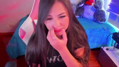 Snapshot of madeleine_shinobi chatting on March 5, 2025, 8:32 pm Emily Only Fans online show from March 5, 2025, 8:32 pm