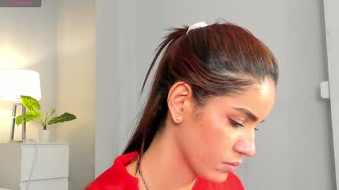 Madie  online show from January 17, 2025, 5:51 pm