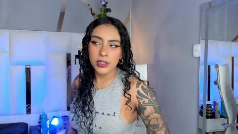 Snapshot of magic_marg chatting on January 7, 2025, 8:52 pm Marge online show from January 7, 2025, 8:52 pm