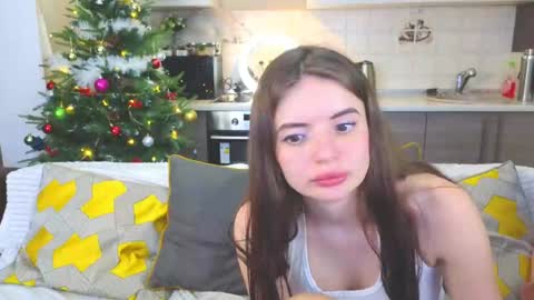Snapshot of magical_mermaids chatting on December 24, 2024, 12:22 pm Alice online show from December 24, 2024, 12:22 pm