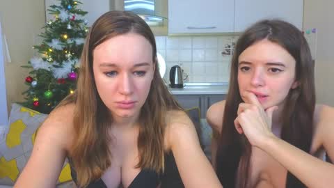 Snapshot of magical_mermaids chatting on January 2, 2025, 10:37 am Alice online show from January 2, 2025, 10:37 am